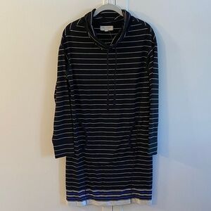 Max Studio Black and White Striped Long Sleeve Dress